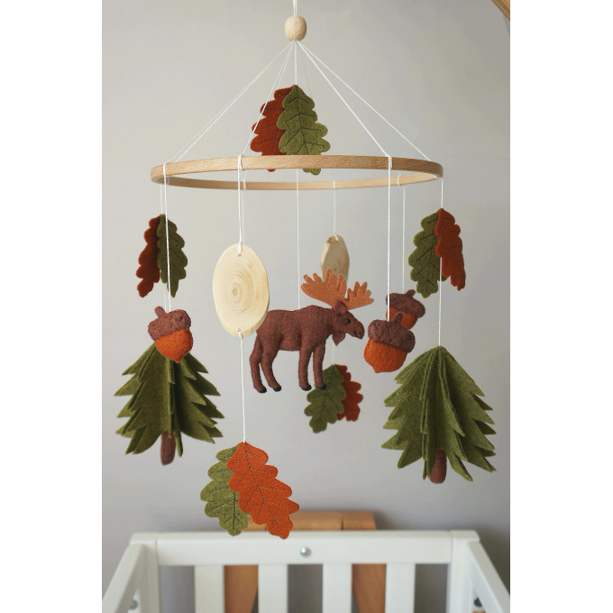 Woodland nursery mobile with moose, Crib mobile