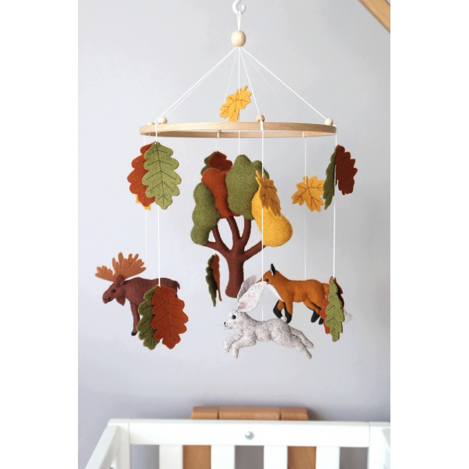 Autumn woodland Crib mobile, Baby mobile with forest animals