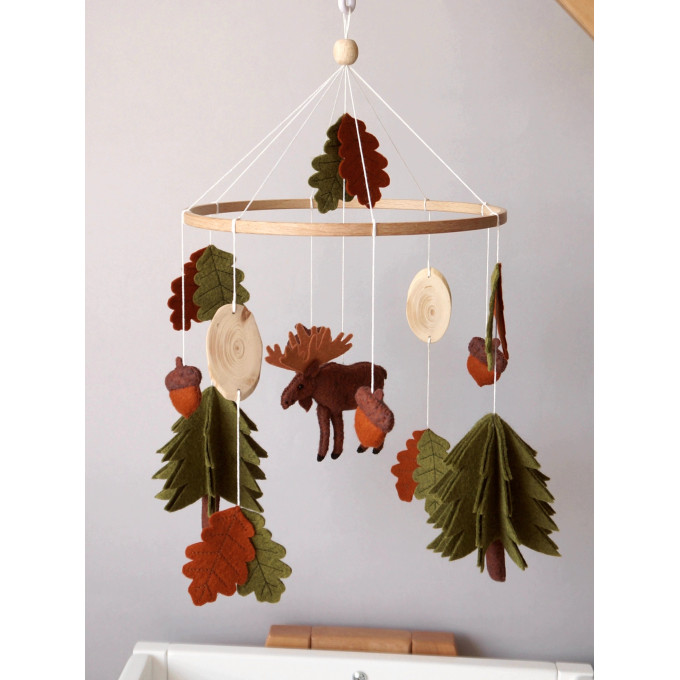 Woodland nursery mobile with moose, Crib mobile